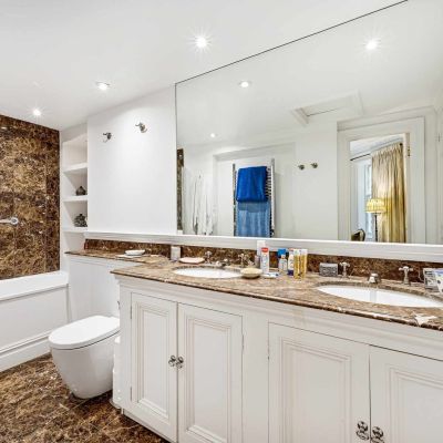 En Suite Bathroom