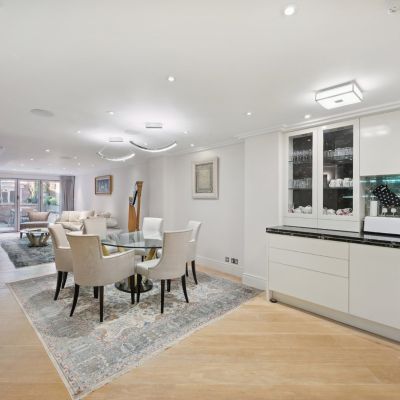 Kitchen / Dining