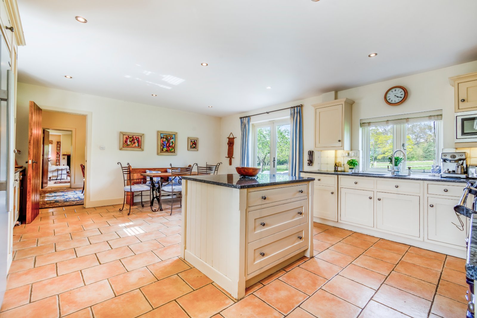Kitchen/Breakfast