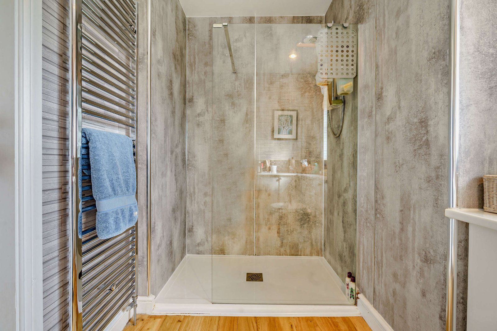Ensuite