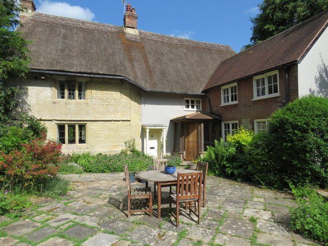 The Cottage, Front