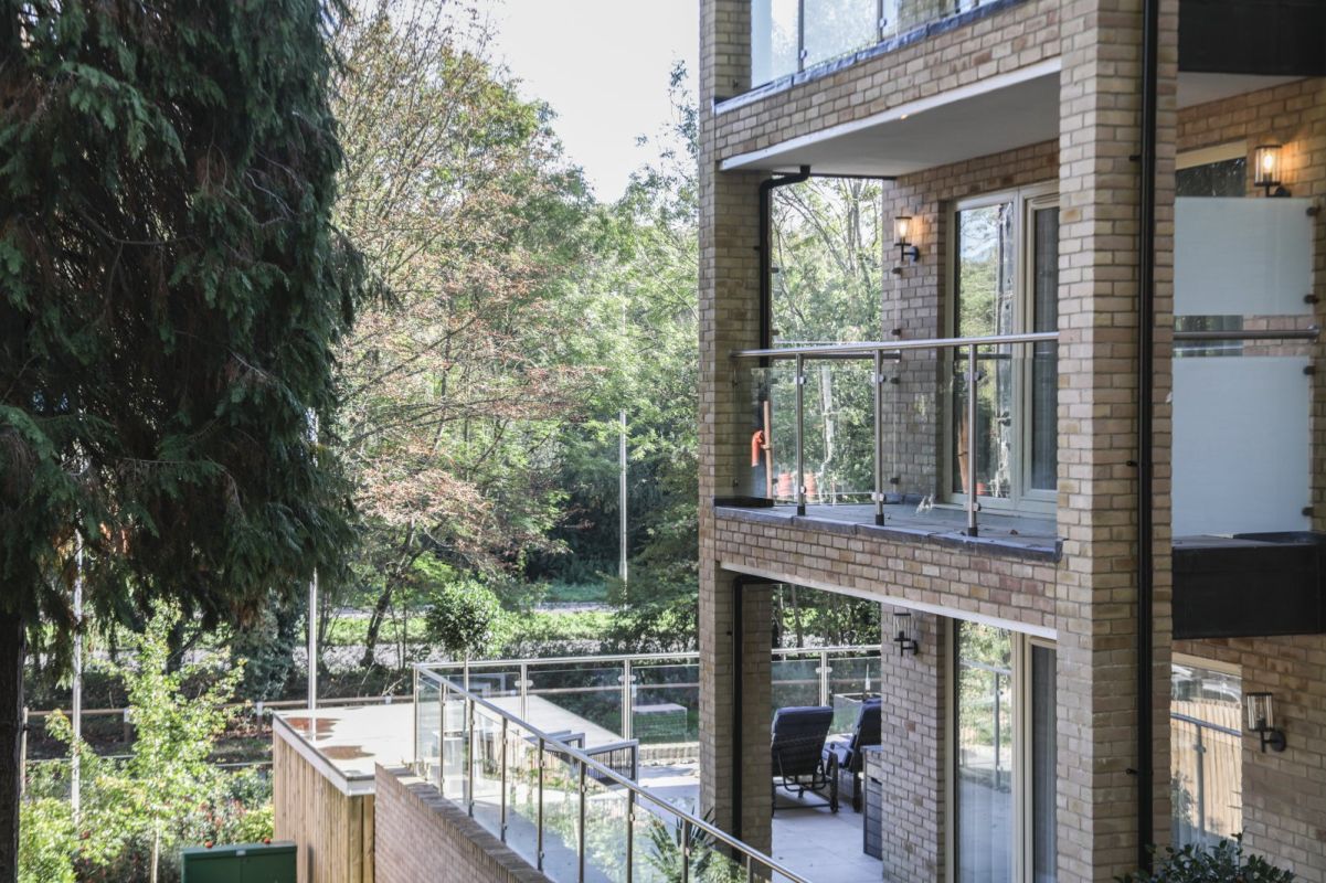 Oak End Way Strutt & Parker