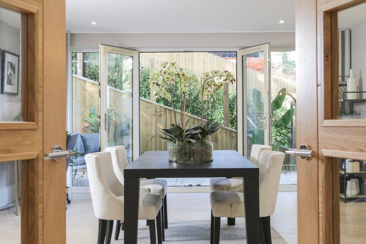 Oak End Way Strutt & Parker