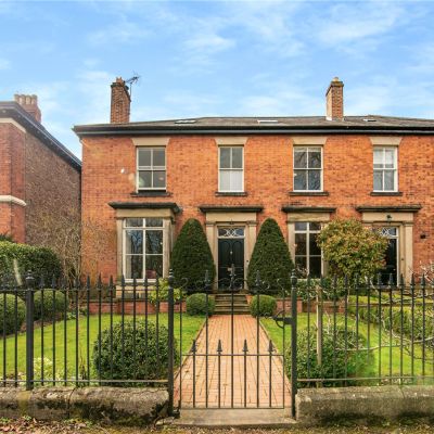 11 The Crescent