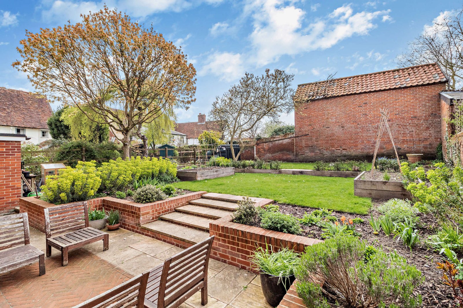Part-Walled Garden