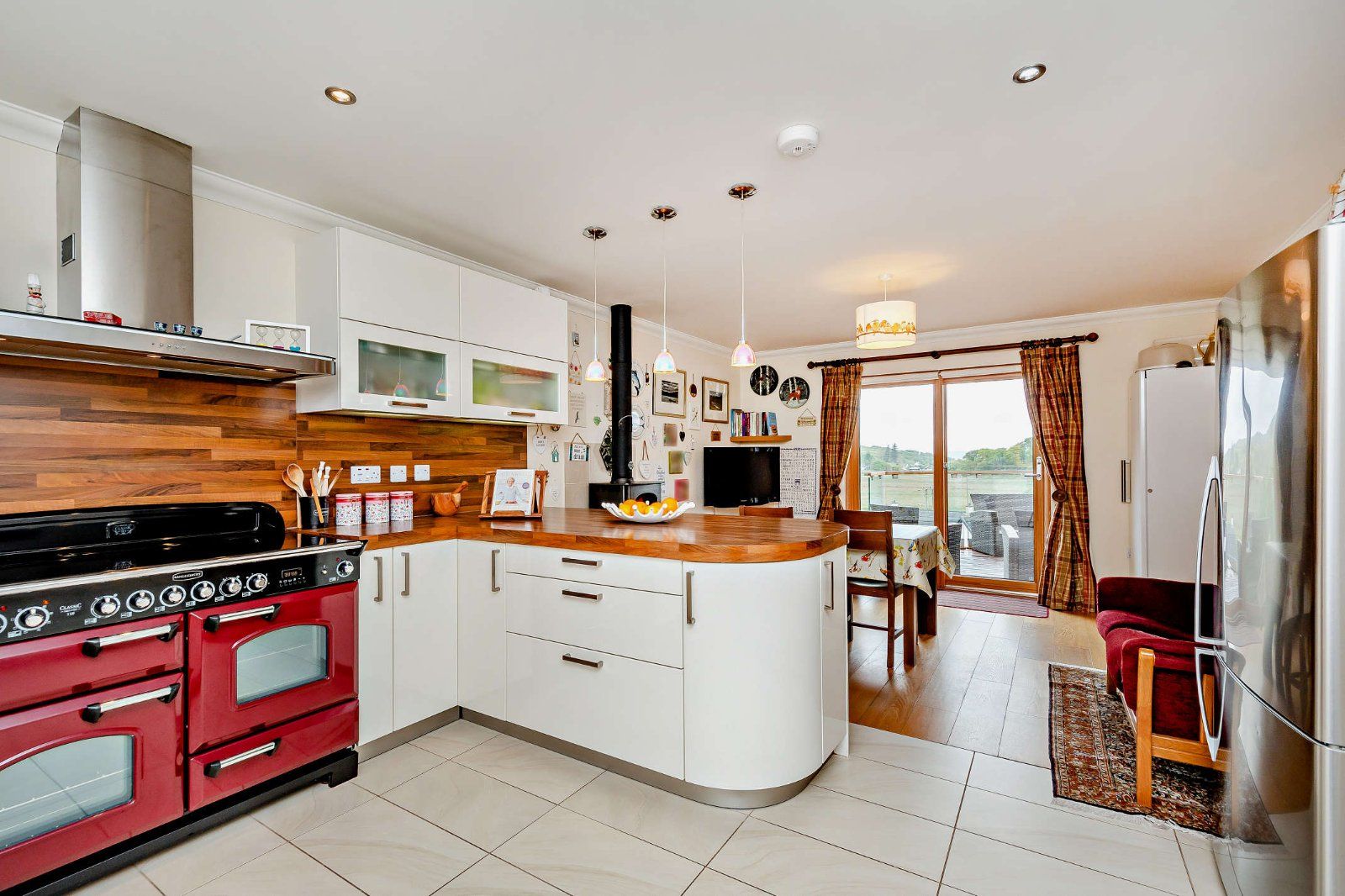 Eat In Kitchen