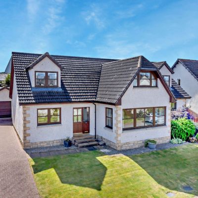 11 Gean Place