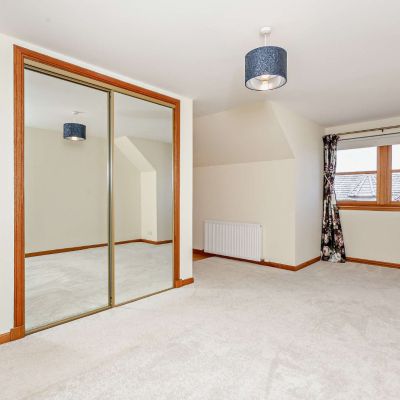 11 Gean Place