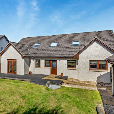 11 Gean Place