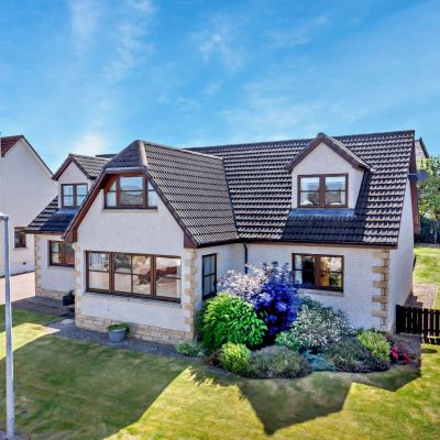 11 Gean Place