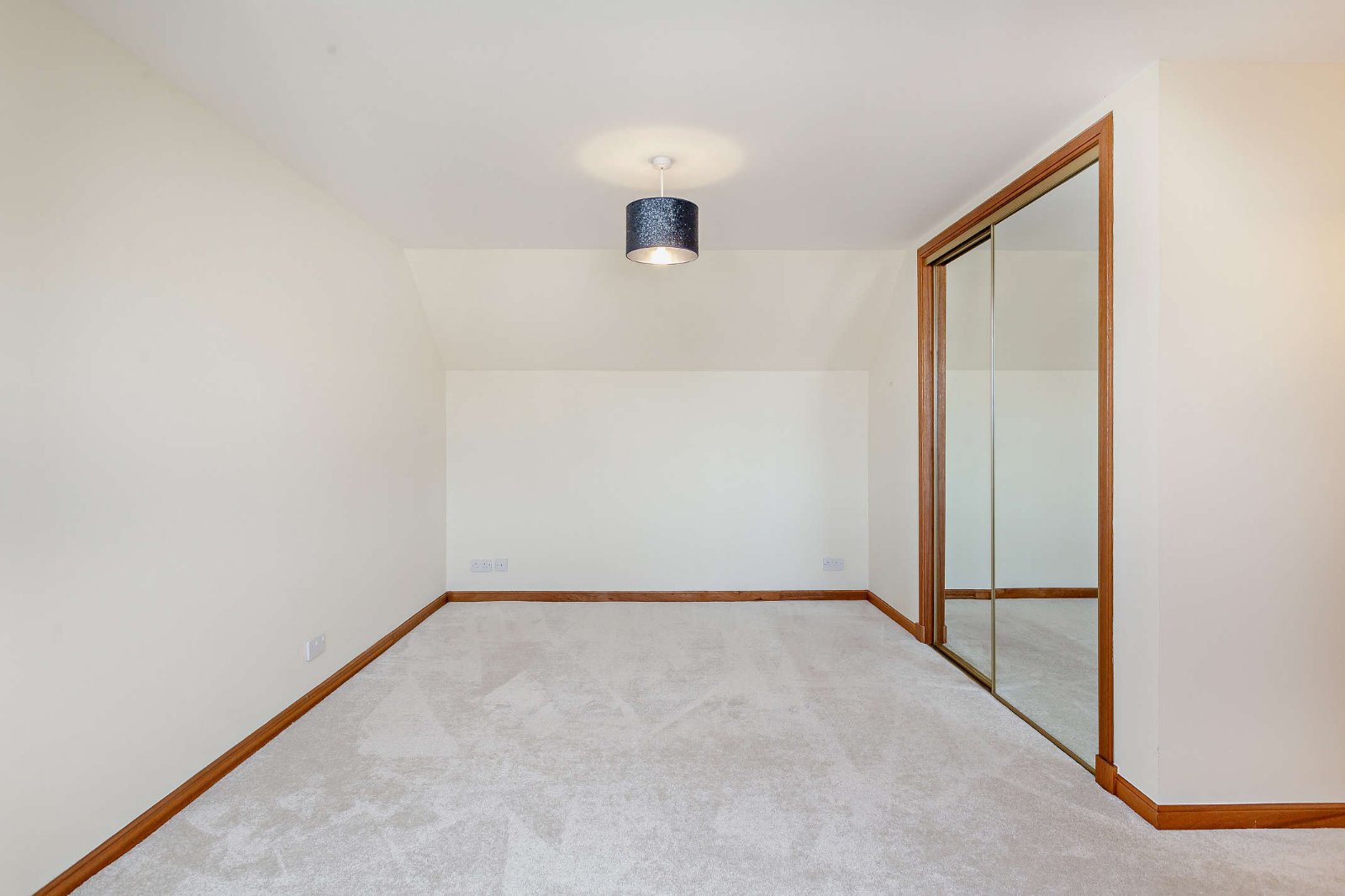 11 Gean Place