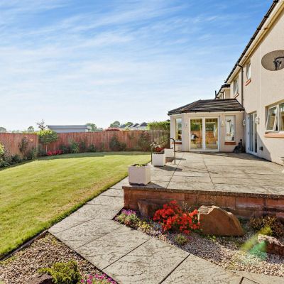 Sunny Garden