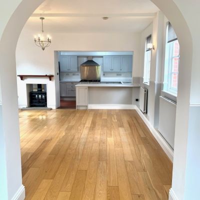 Family Room (2)