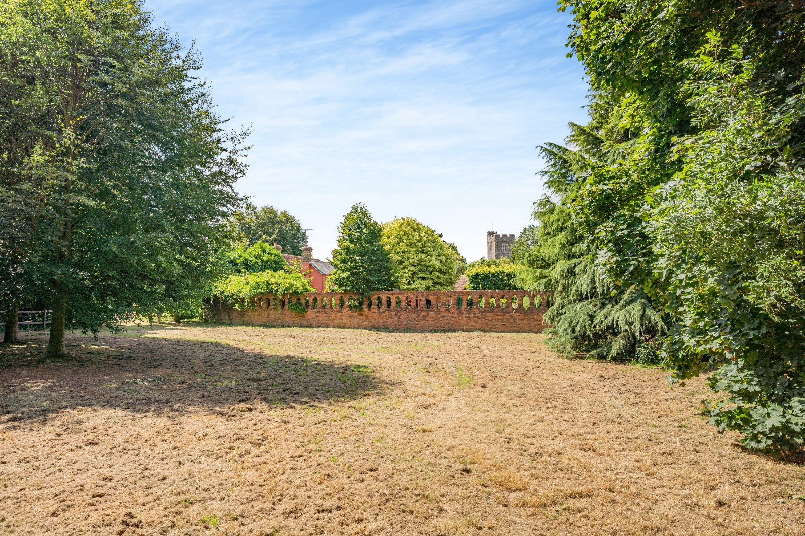Towards Walled Gdn