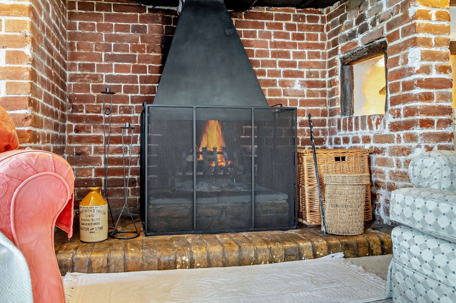 Sitting Room Detail
