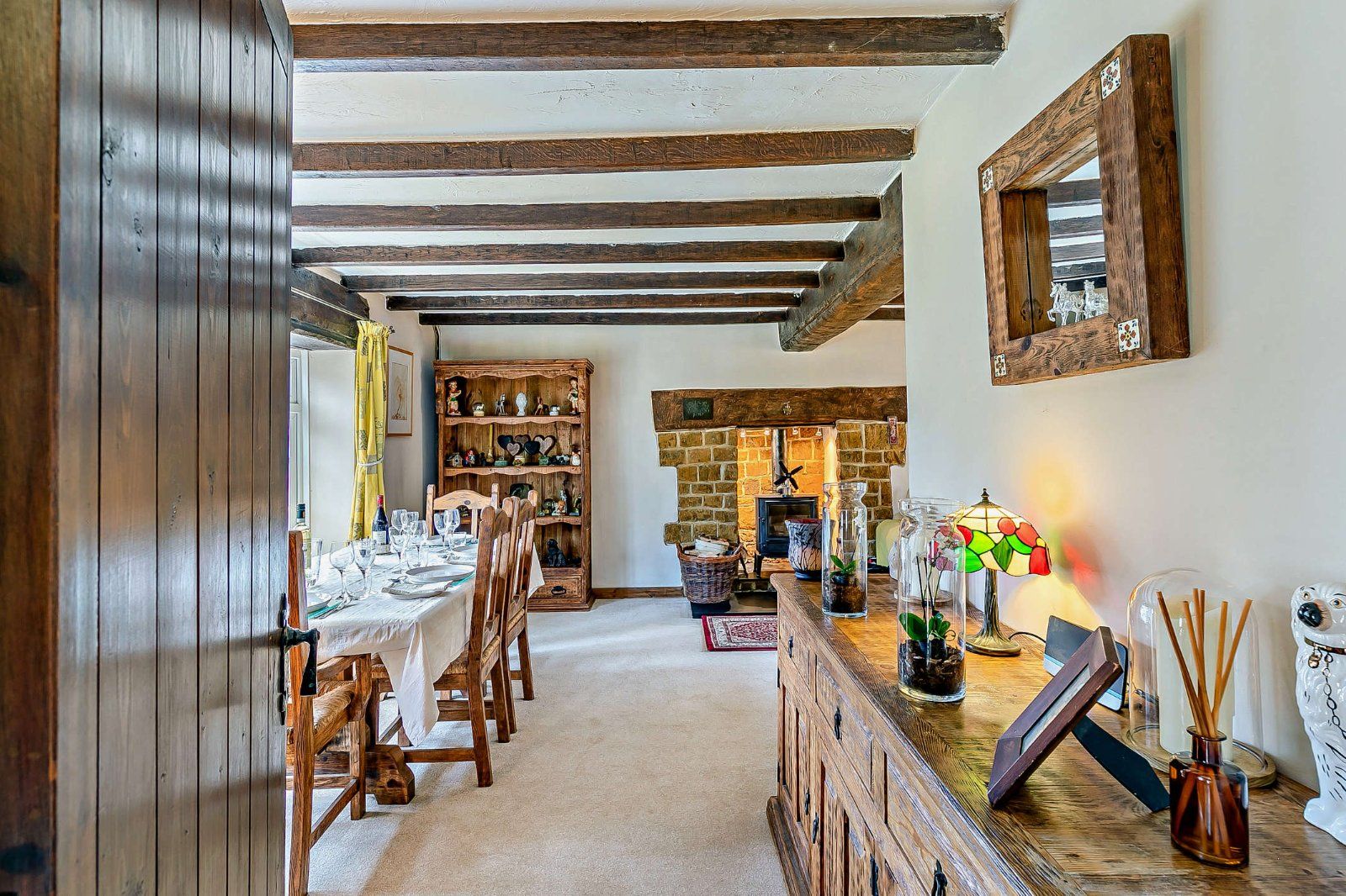 Sitting/Dining Room