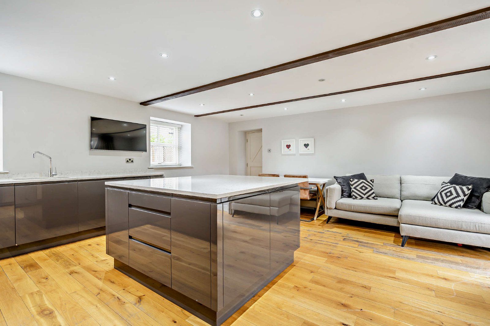 Kitchen/Breakfast