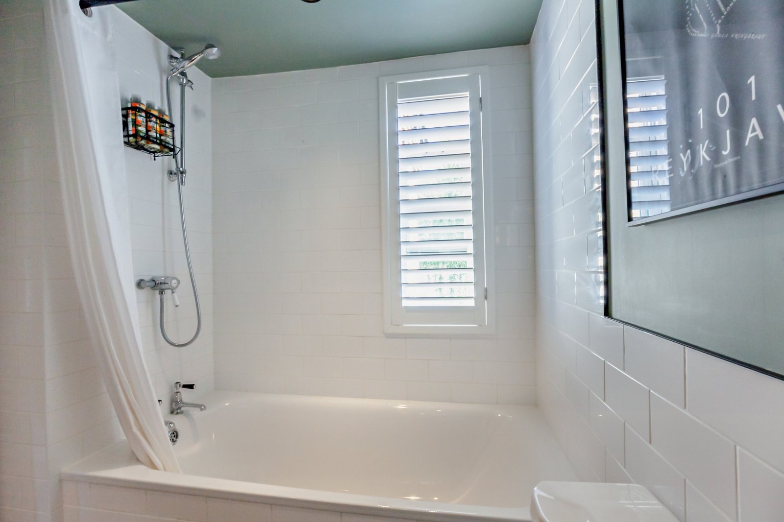 Family Bathroom 2