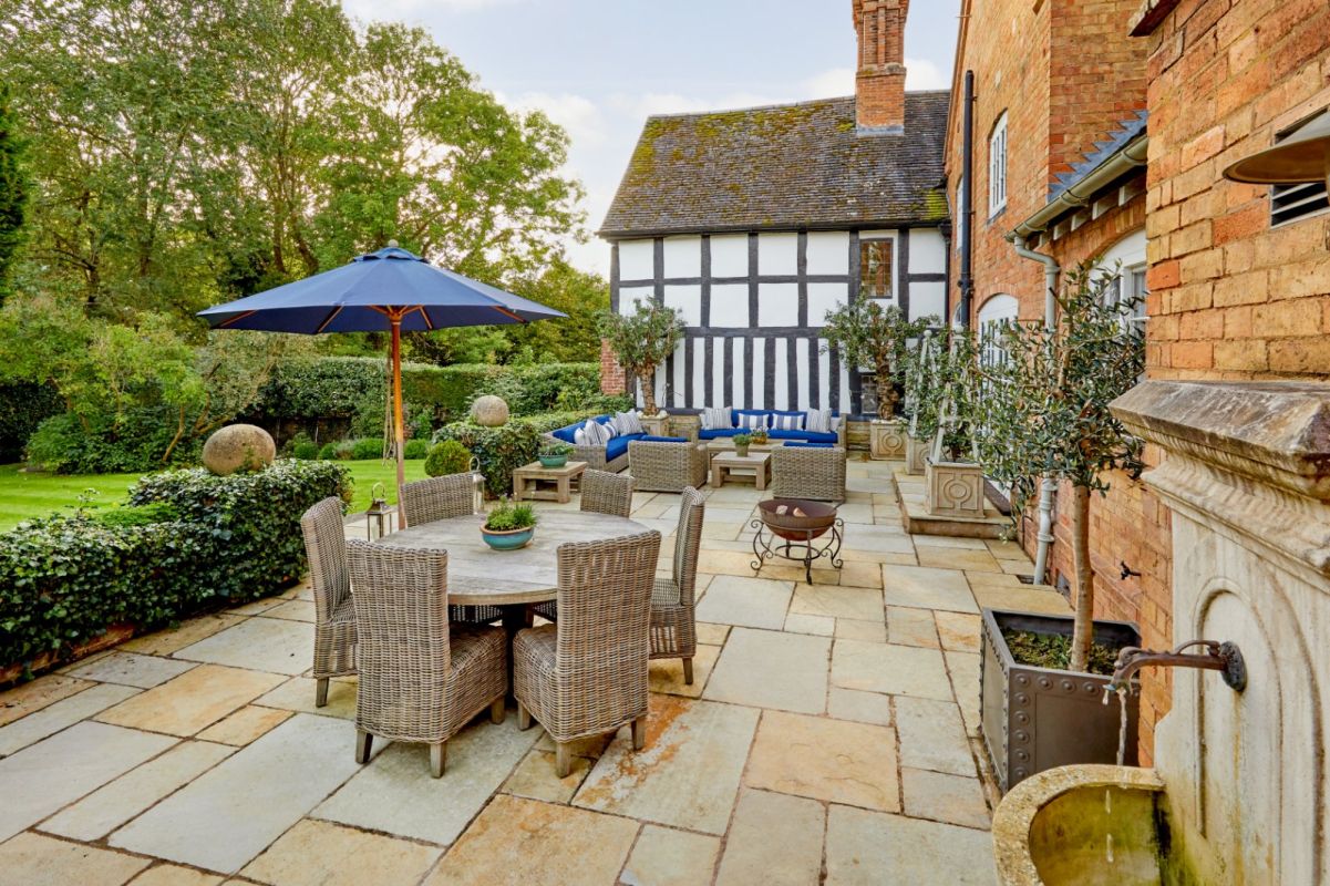 Preston on Stour Strutt & Parker