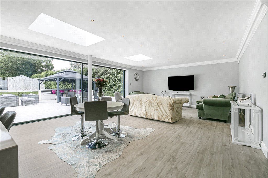 Dining/Living Room