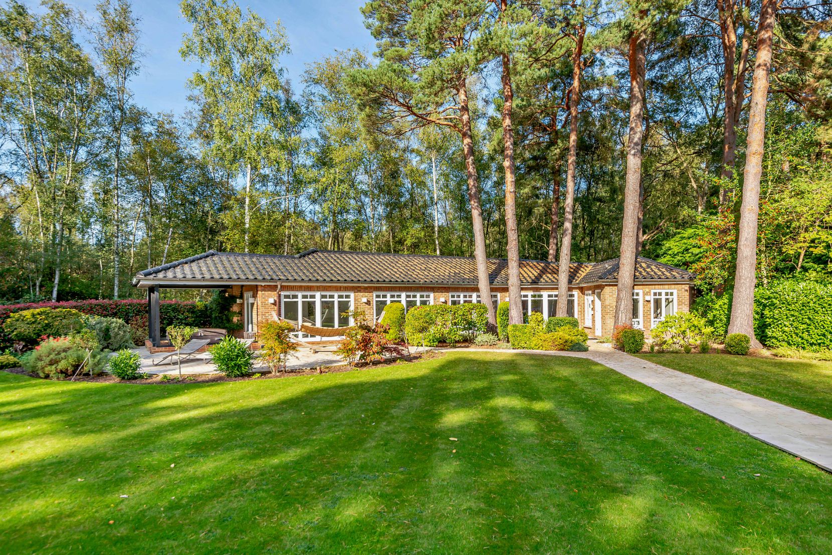 Gardens & Pool Room