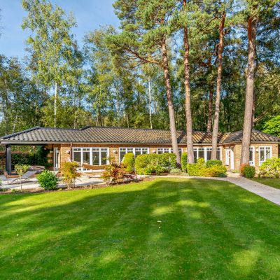 Gardens & Pool Room