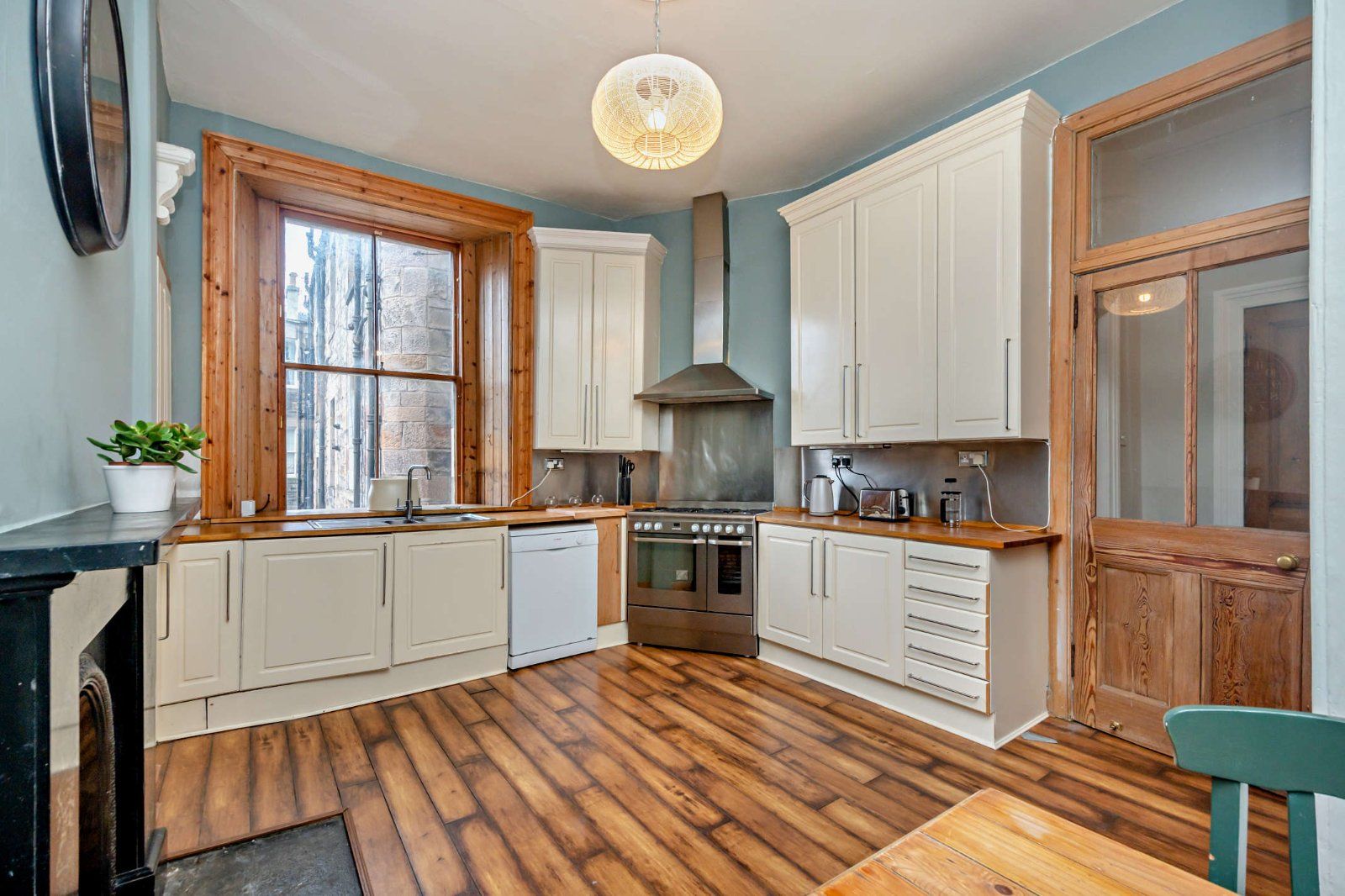Spacious Kitchen