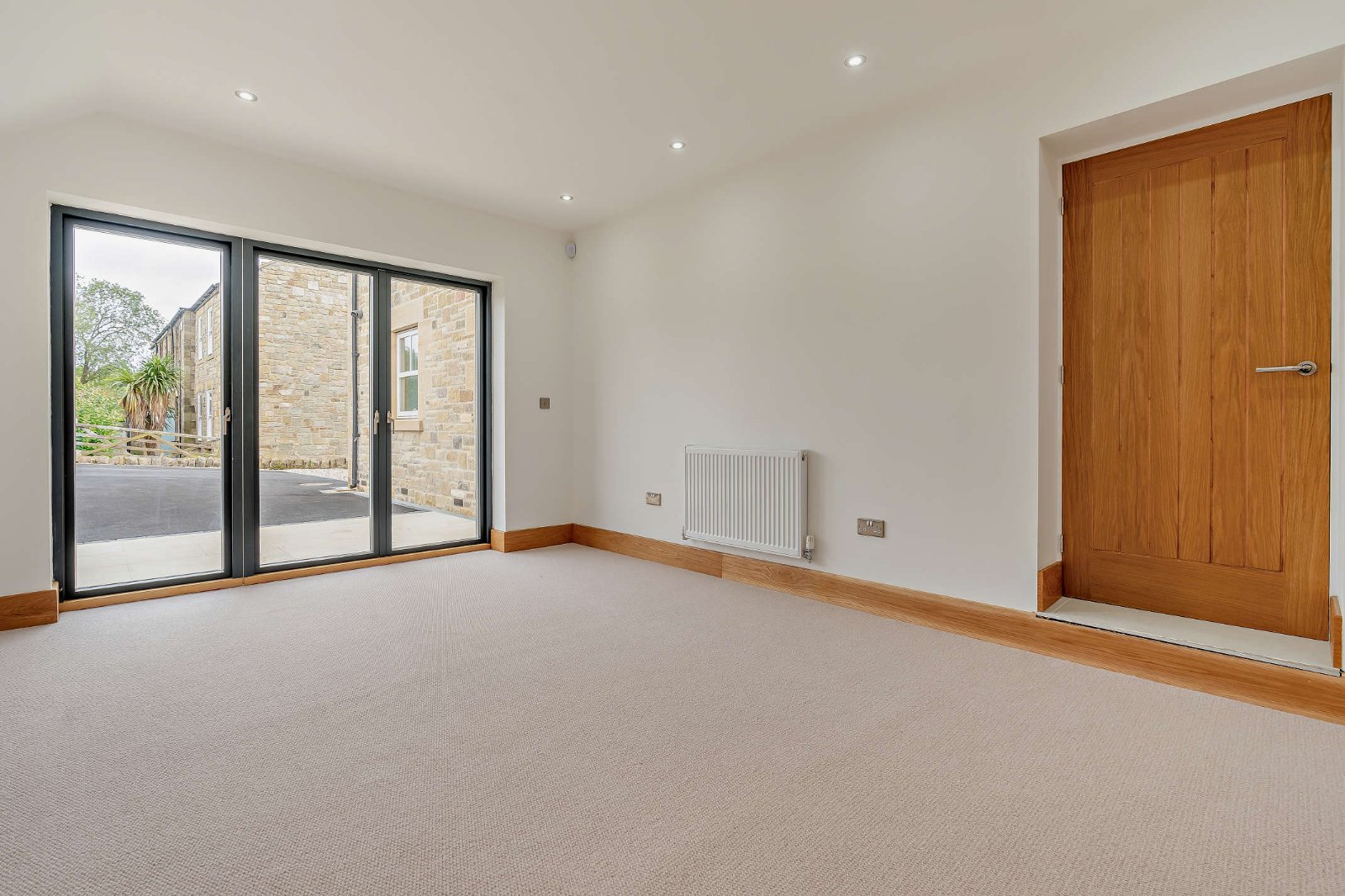 Office/Bedroom 6