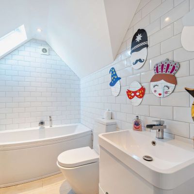 2nd Floor Bathroom