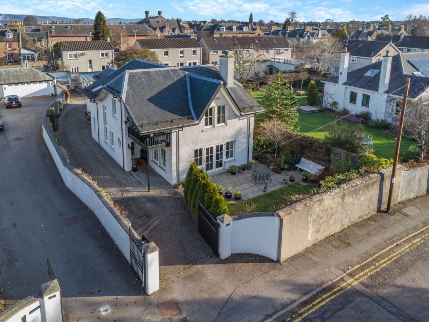 1a Mayfield Road