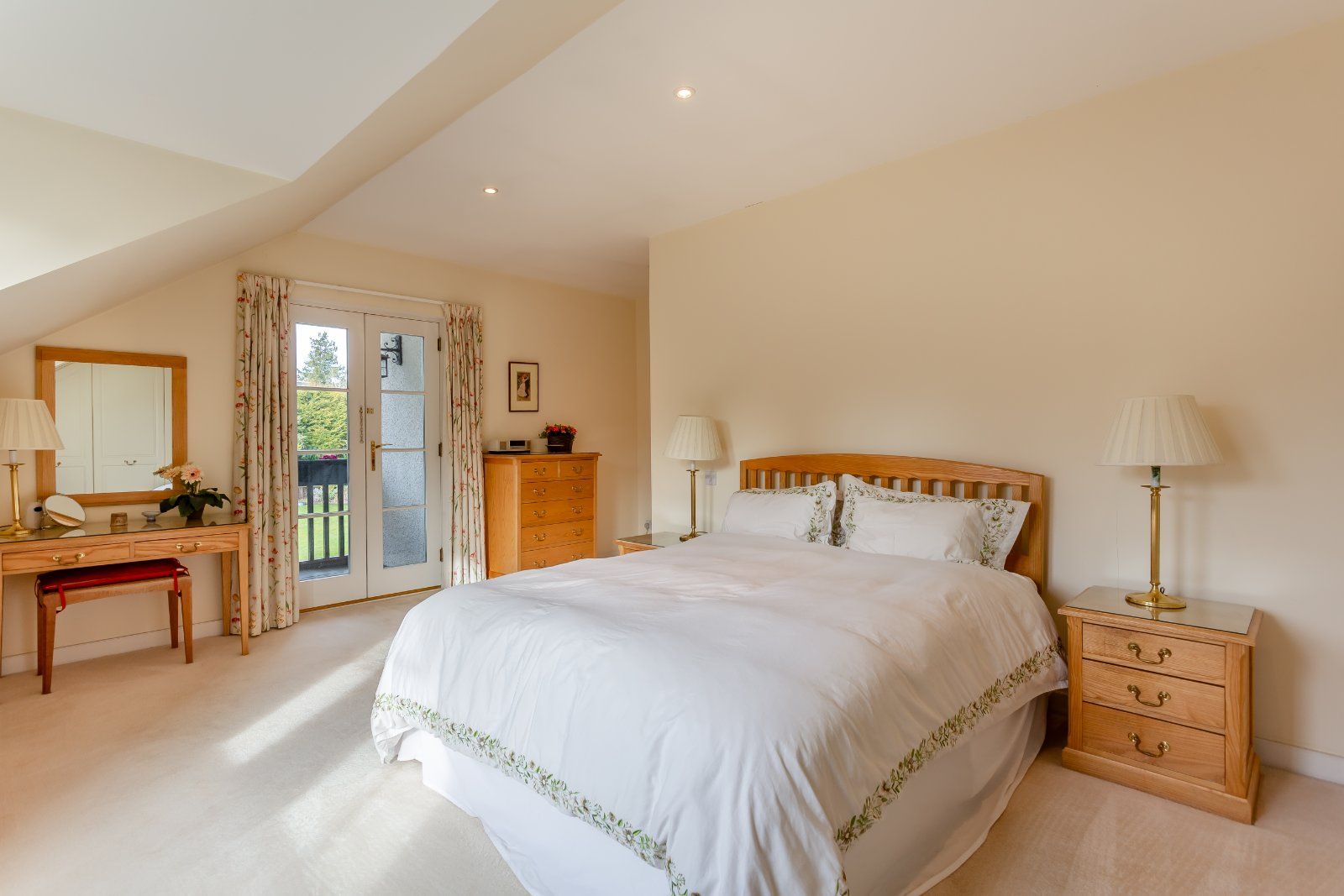 1a Mayfield Road