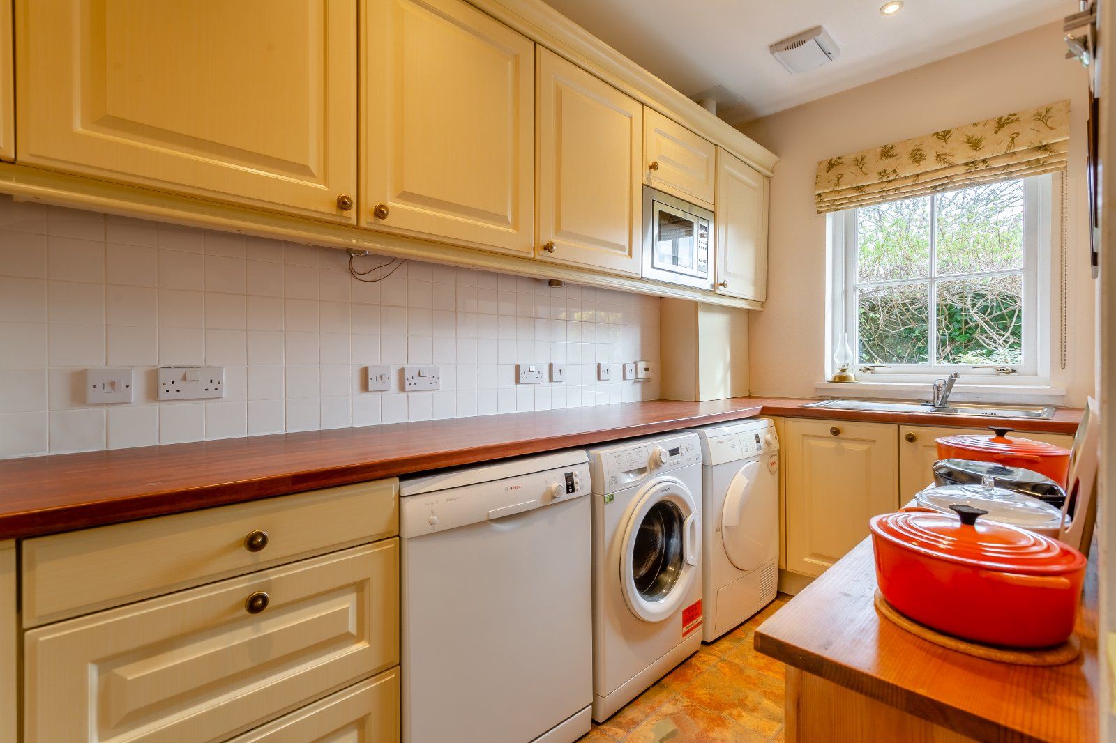 1a Mayfield Road