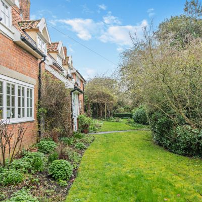 Vyne Cottage