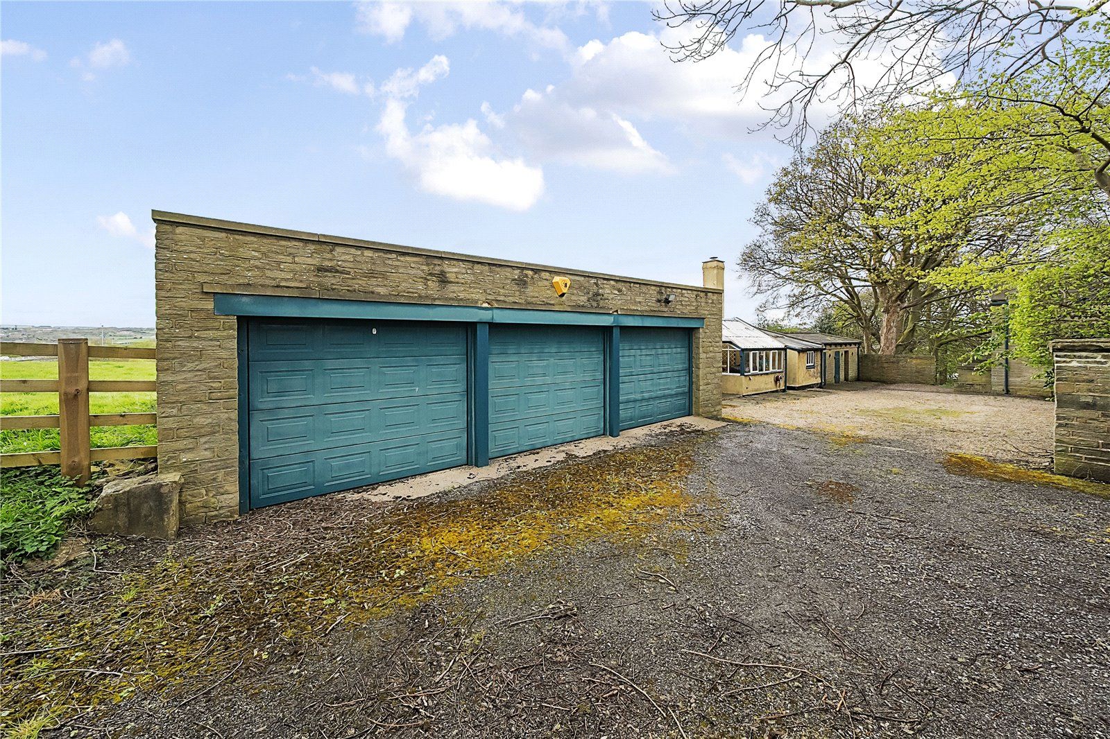 Triple Garage