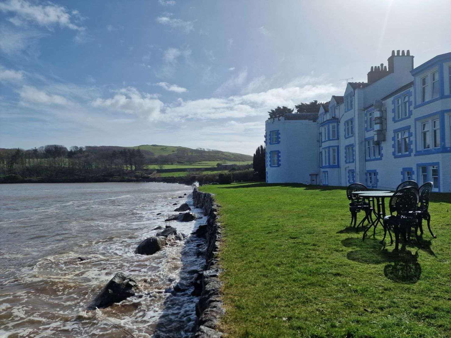 Waterside Retreat