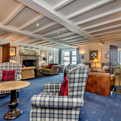 Central Lounge