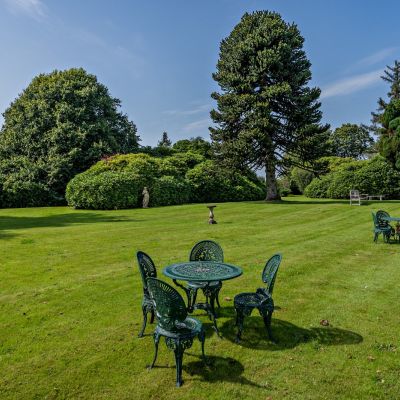 Ample Gardens