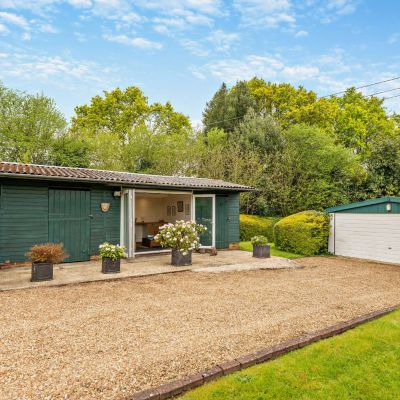 Garden Room & Garage