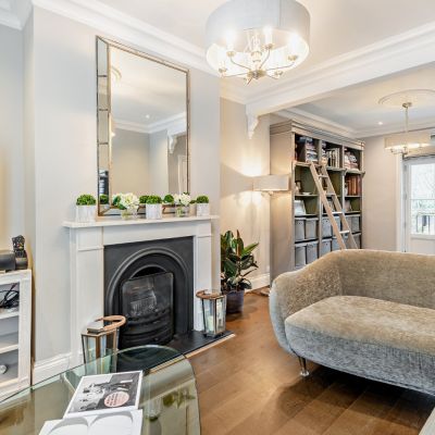 Sitting/Dining Room