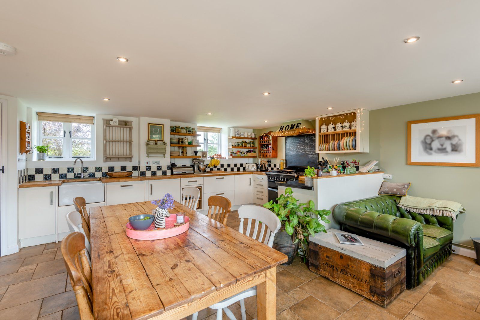 Kitchen/Breakfast Rm