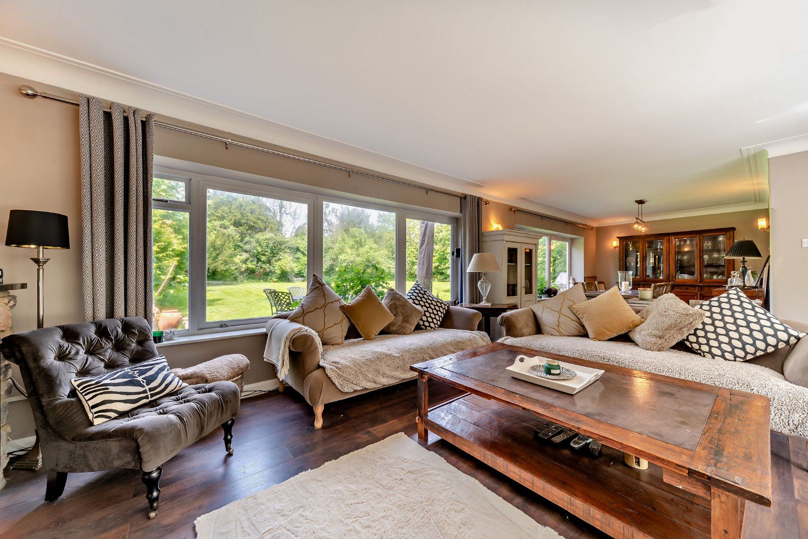 Sitting Dining Room
