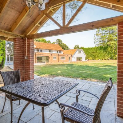 Bbq Shelter