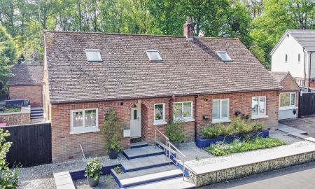 23 Tidcombe Lane