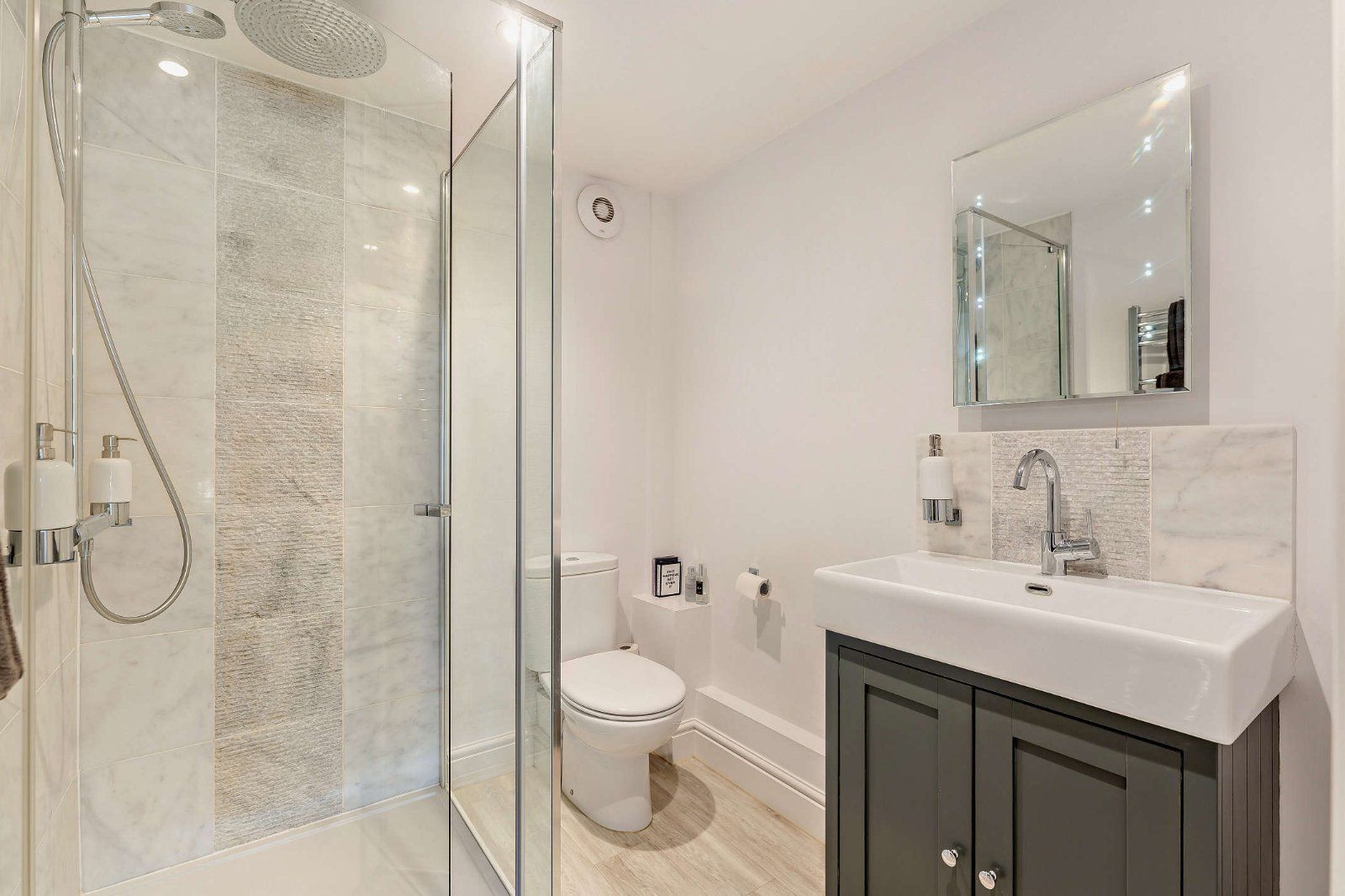 En Suite Shower