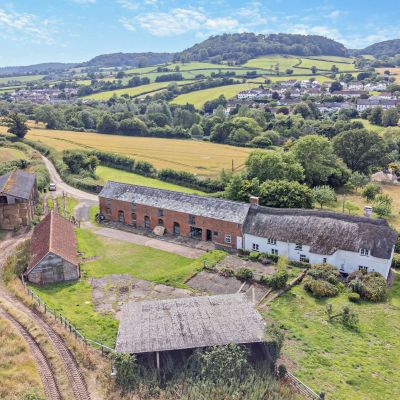 Longbarn House