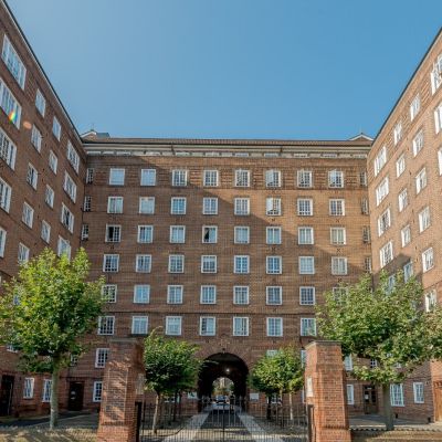 Swan Court