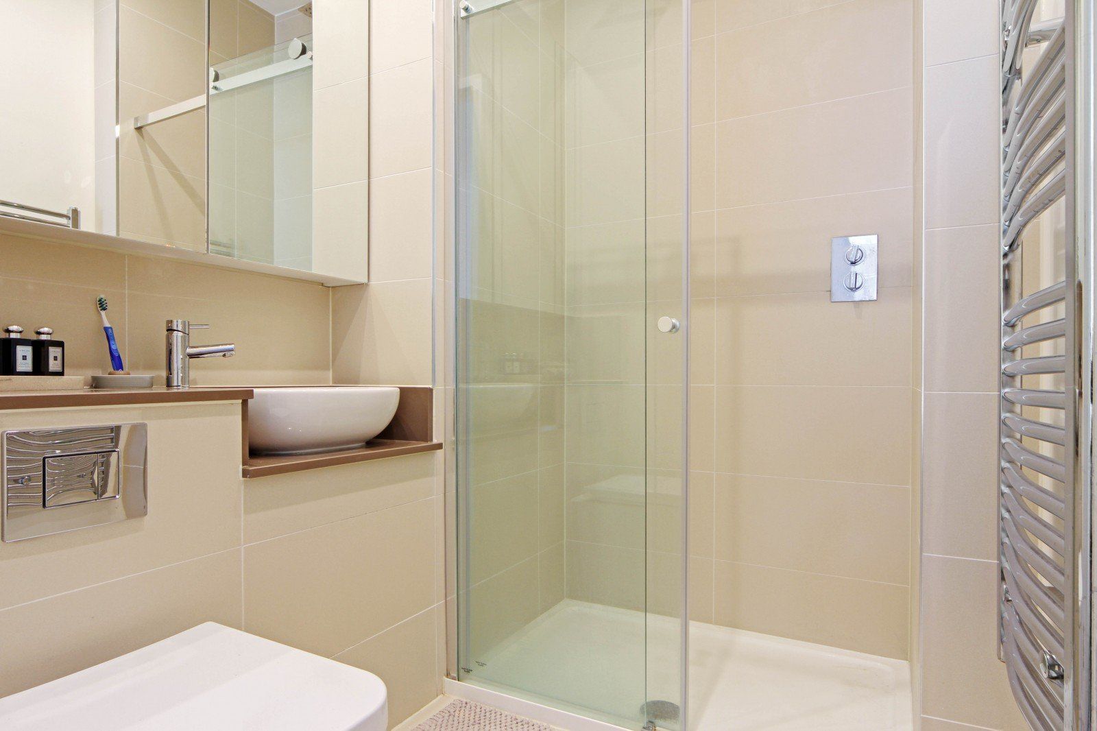 En suite shower room