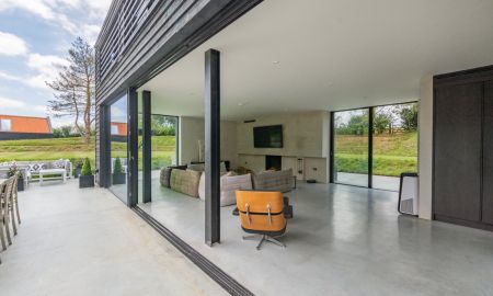 Sitting Room/Terrace