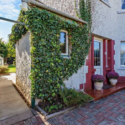 52 Glenburn Drive