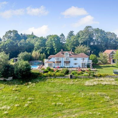 Knoll Hill House